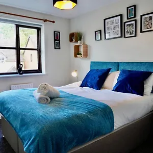 2 Bed With Parking And Netflix Holiday home